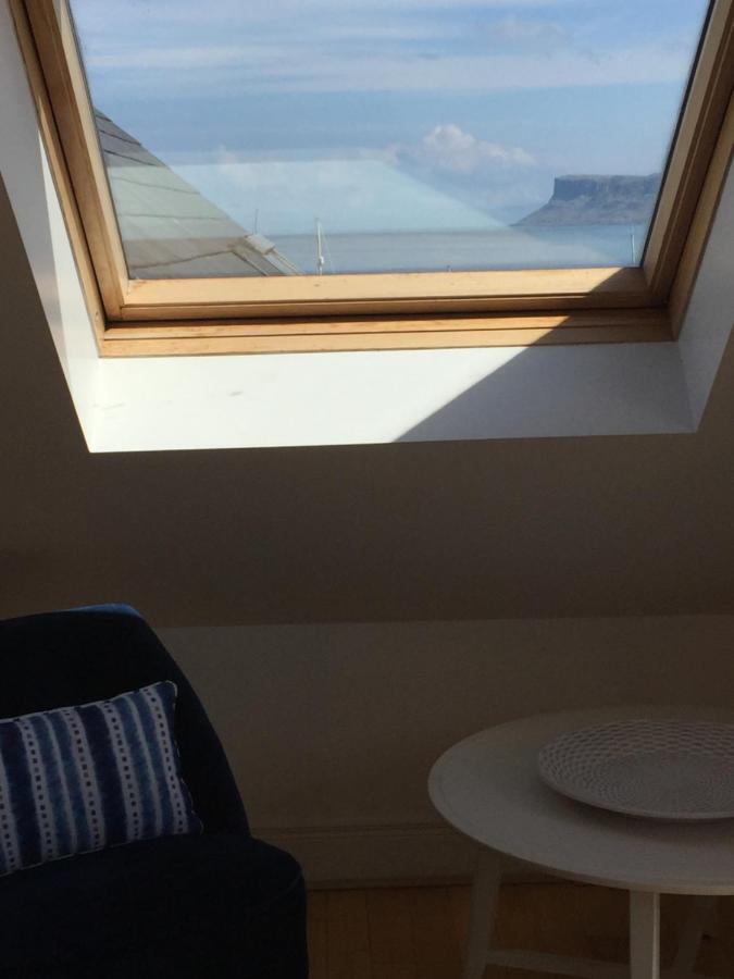 Strandview Beach Apartment Ballycastle Bagian luar foto