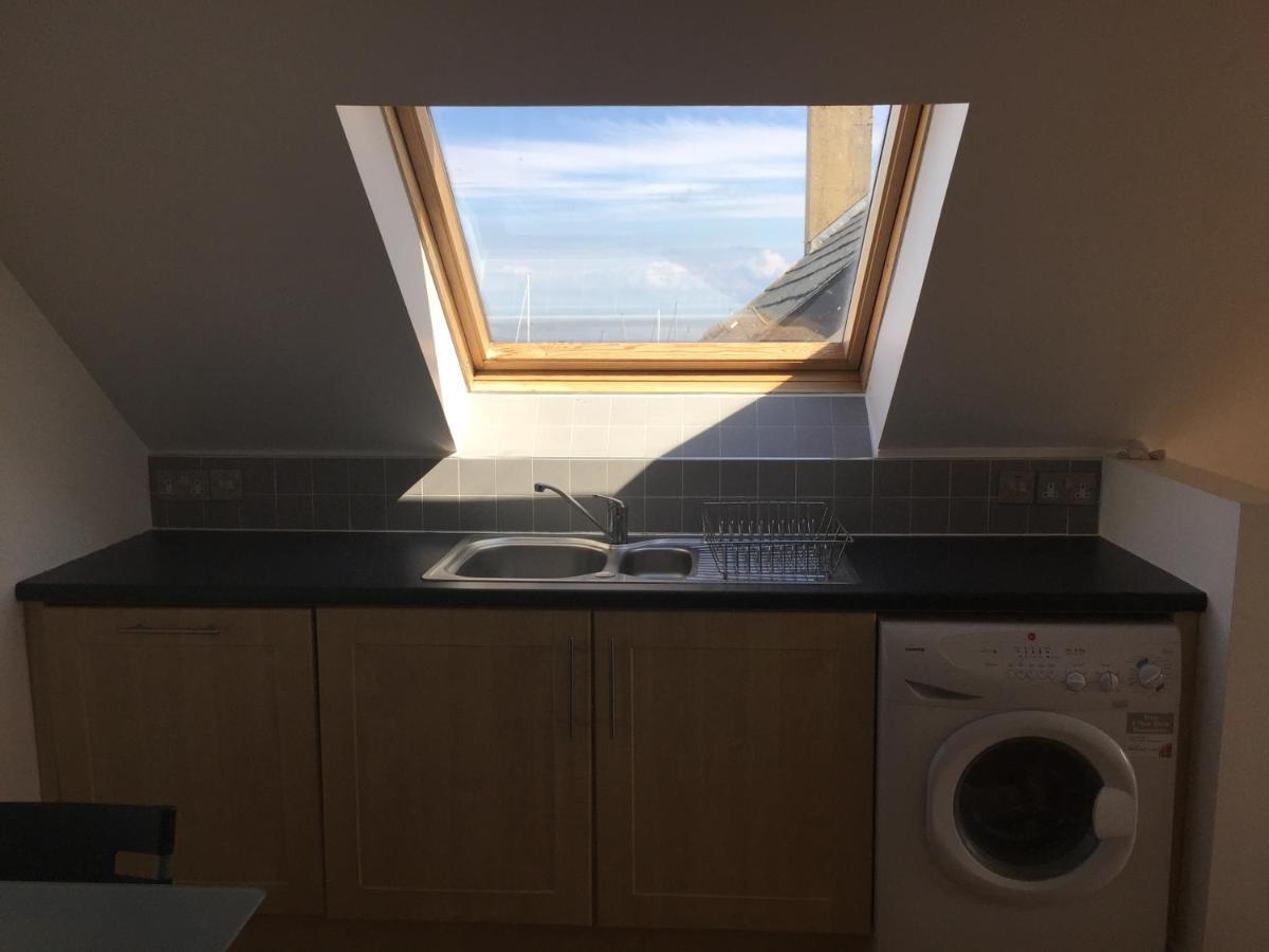 Strandview Beach Apartment Ballycastle Bagian luar foto